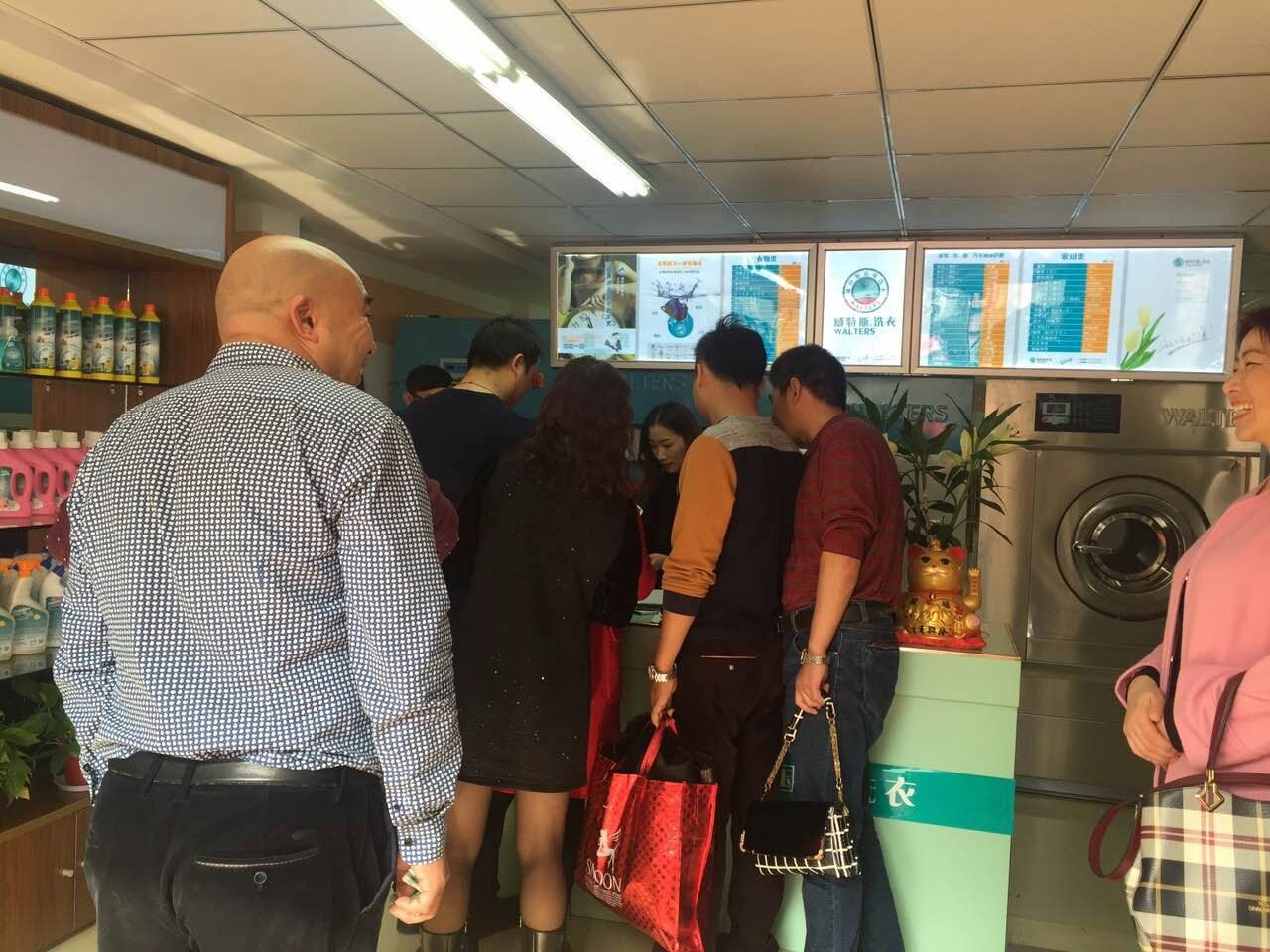 加盟洗衣連鎖店需要多少錢呢？規(guī)模不同成本不一