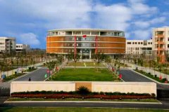 大學(xué)里開洗衣店怎么樣