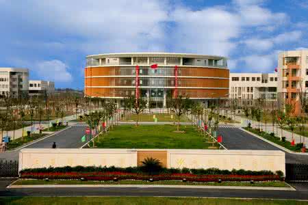 大學(xué)生創(chuàng)業(yè):加盟威特斯走向成功之路