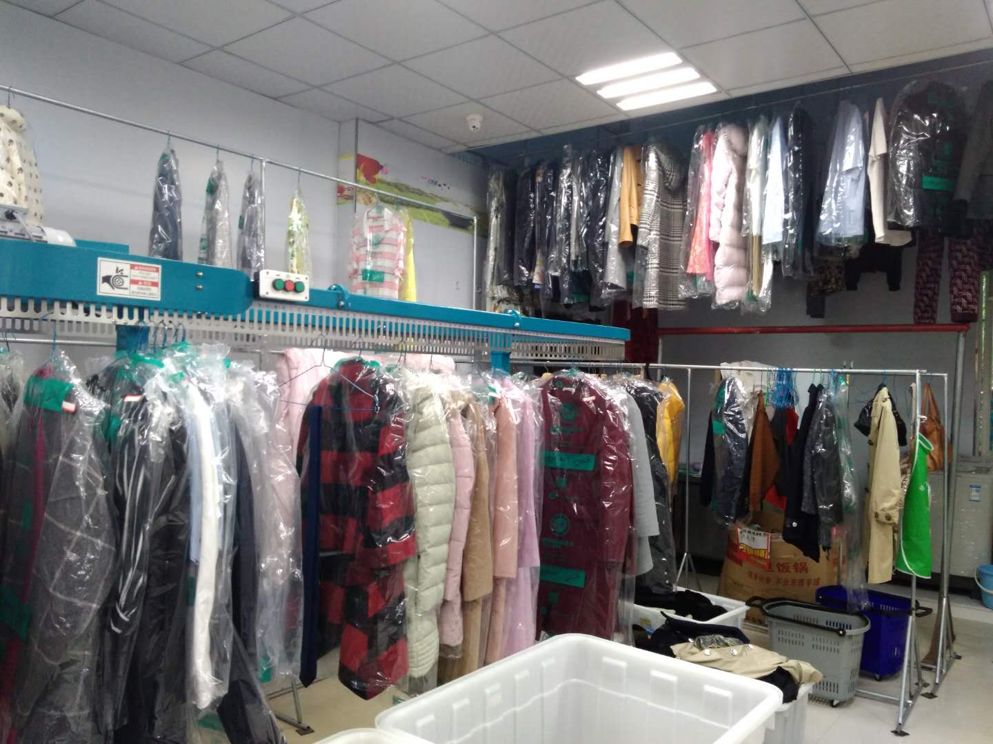 投資干洗店加盟要多少錢?視規(guī)模大小而定