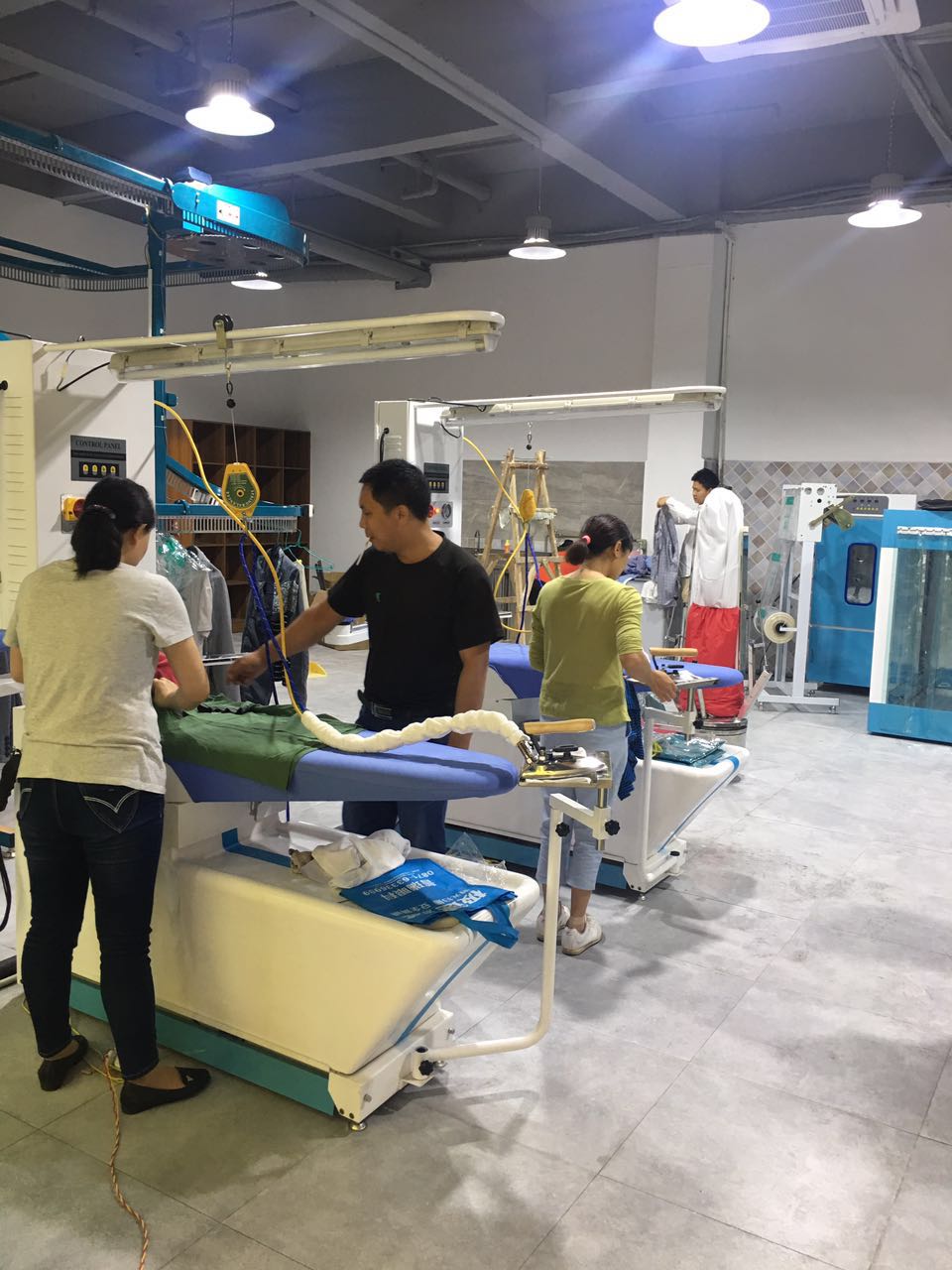 投資干洗加盟,什么樣的干洗店才專業(yè)