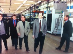 怎么才能提高干洗加盟店的競(jìng)爭(zhēng)力