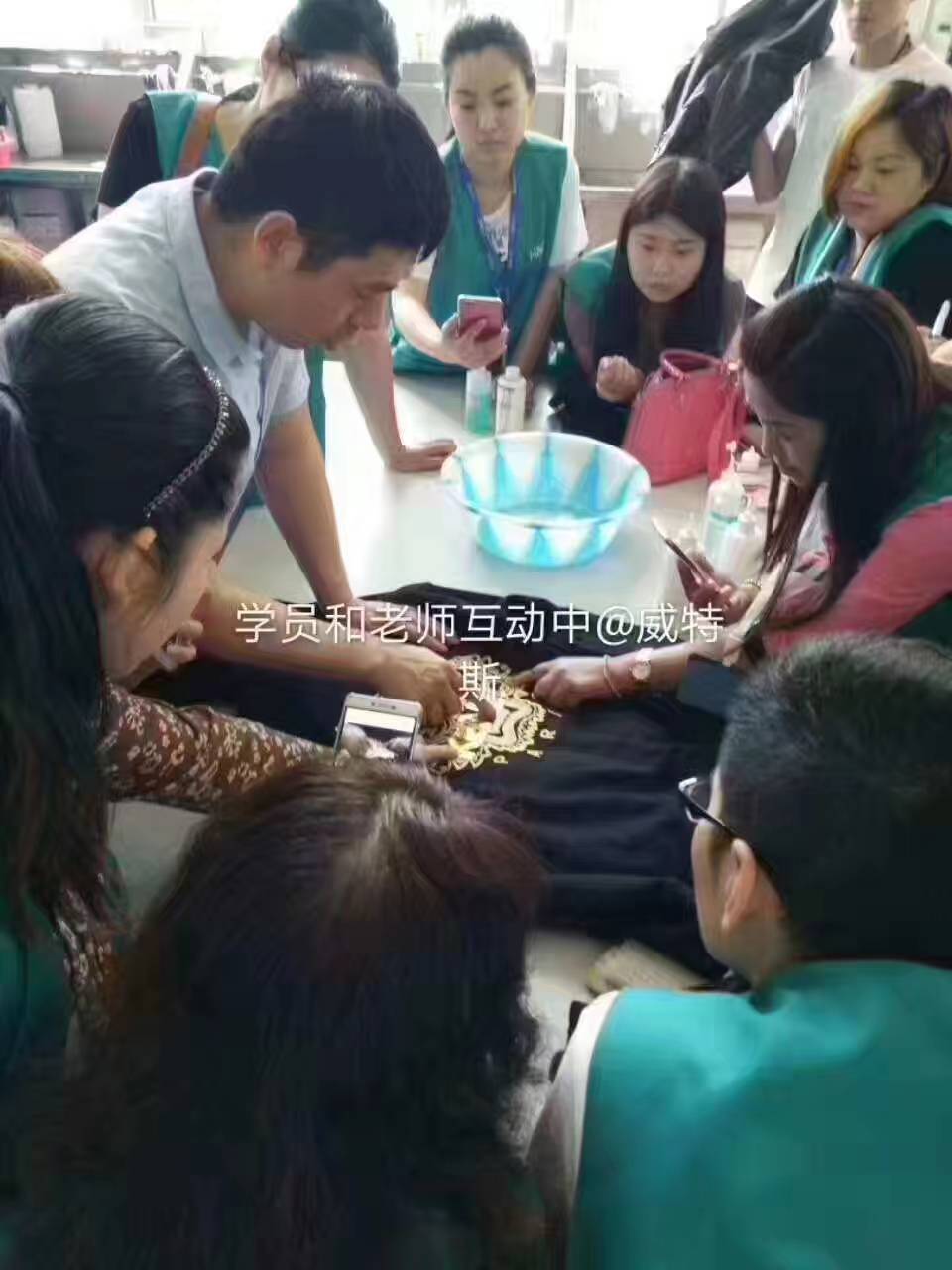 開(kāi)個(gè)小型干洗店需要多少錢(qián)  啟動(dòng)資金只需幾萬(wàn)元